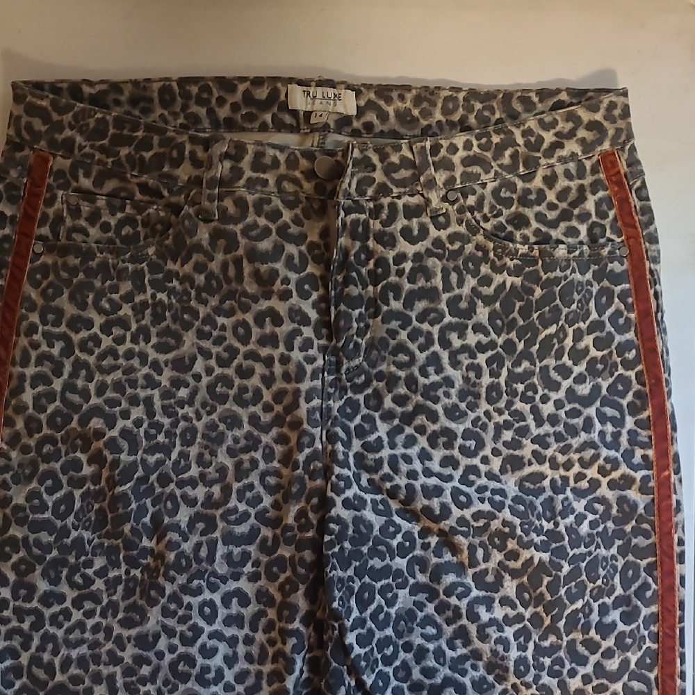 Tru Luxe Jeans Leopard Print Skinny Jeans with Red Accents